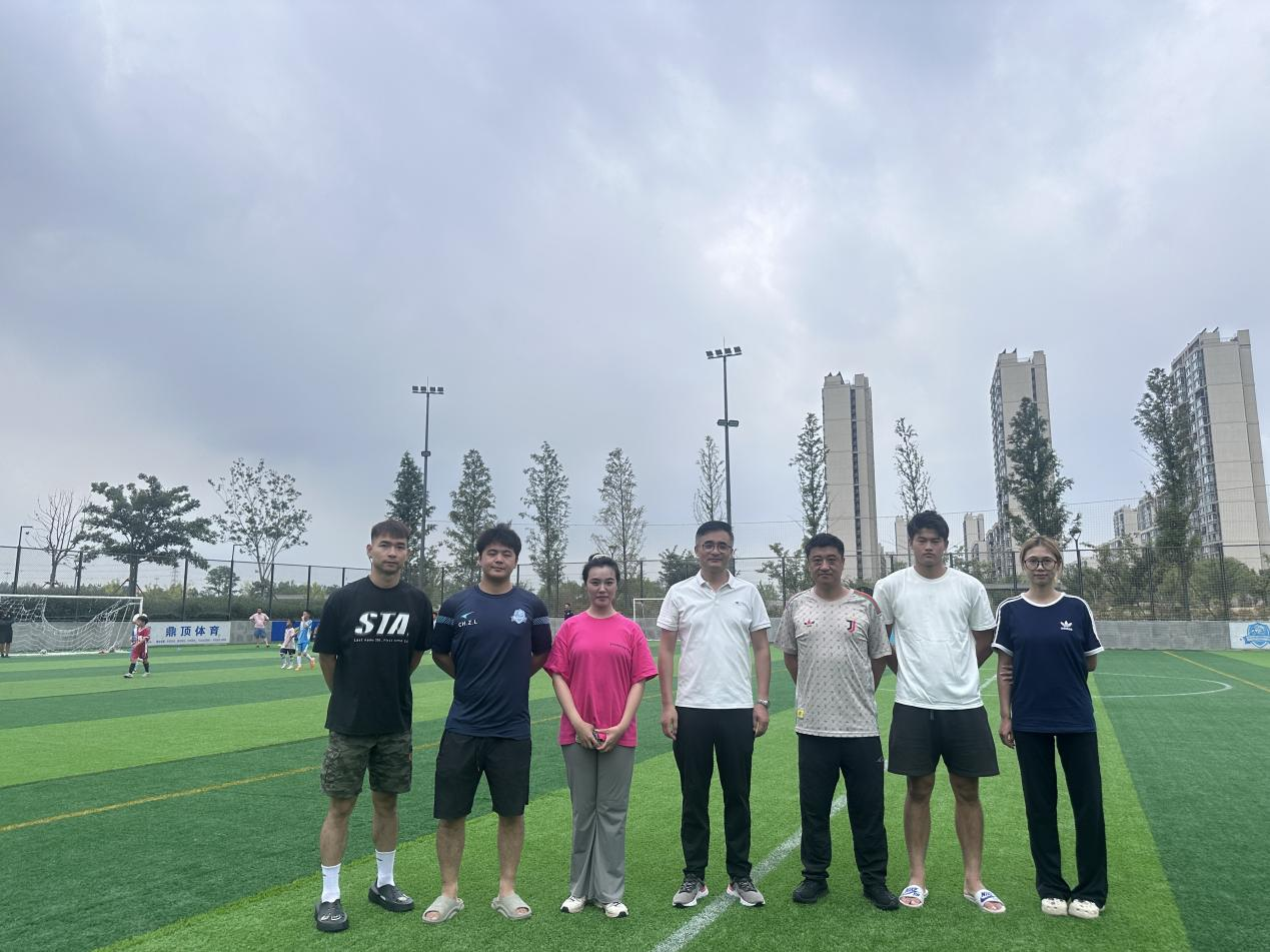 体育部赴企业调研新教师暑期实践成果